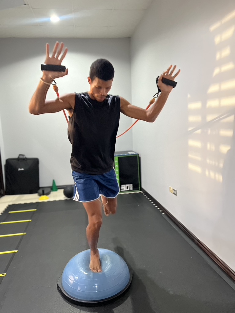 747612CE-C6D4-445C-9EB1-77CC455AD918_1_105_c